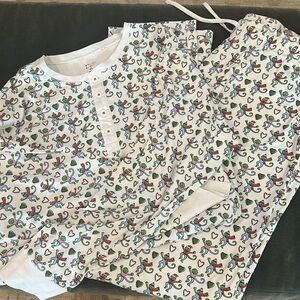 Roller Rabbi Xmas PJ’s men’s style (drawstring waist with pockets) EUC